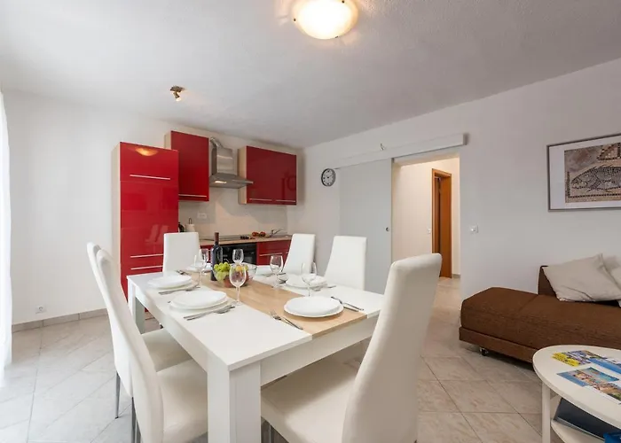 Oliva Apartman Porec