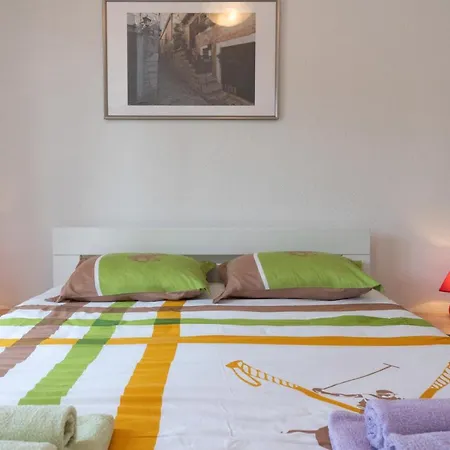 Oliva Apartman *